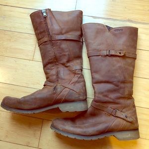 Teva leather boots